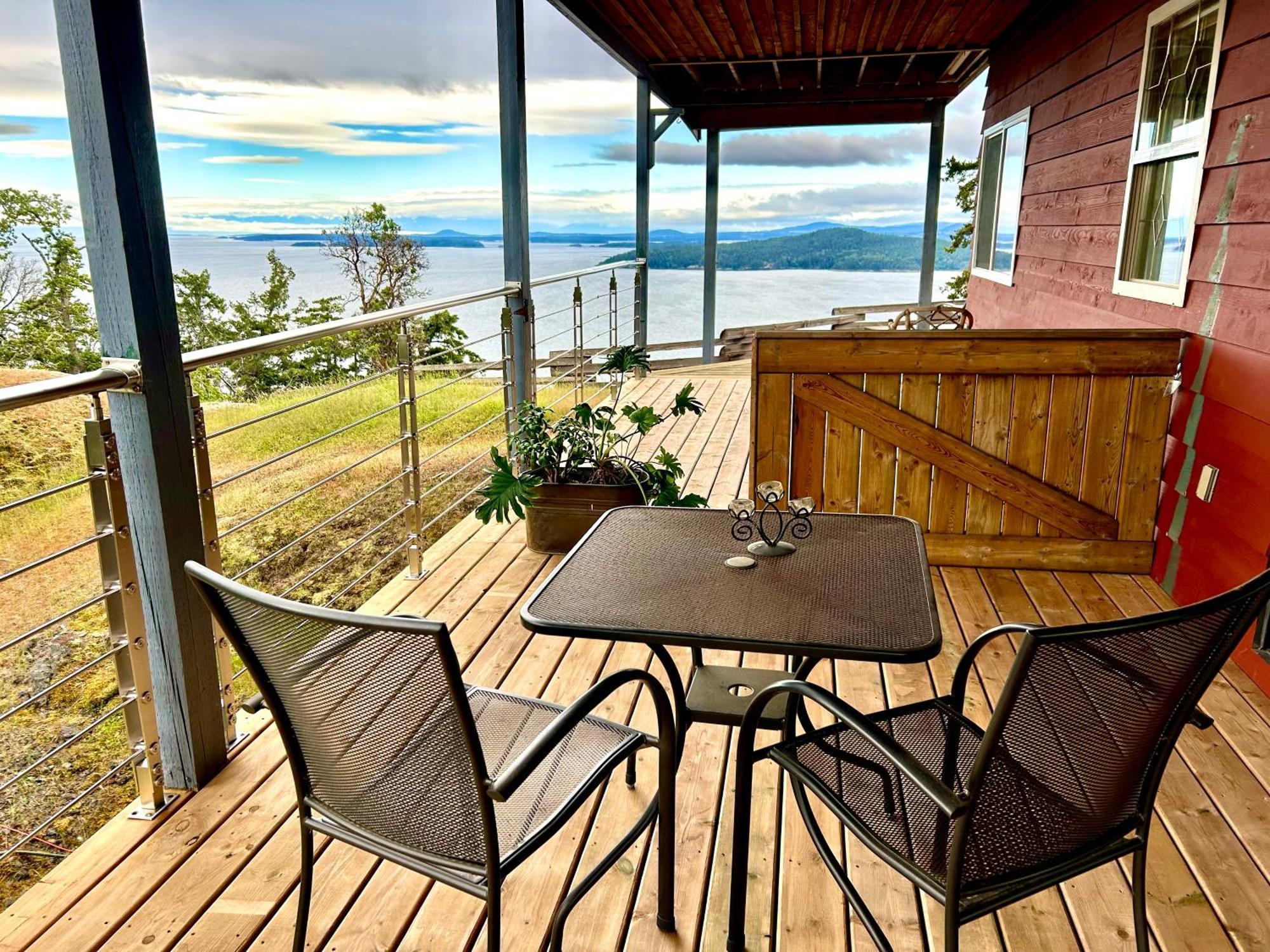 Shangri-La Oceanfront Vacation Home Bedwell Harbour Zewnętrze zdjęcie